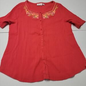 D&CO Shirt Womens XL Top Red Embroidered Short Sleeve Button Frknt‎ Pullover Tee